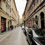 Apartmán Petibo - Kazinczy 10., A/c, Location Downtown *