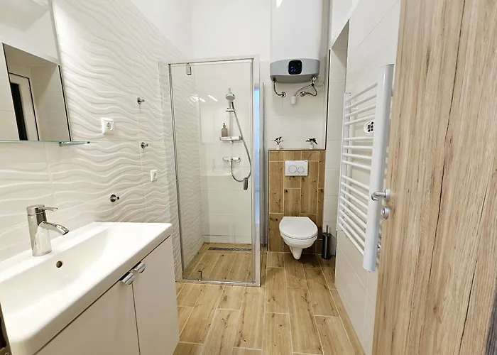 Petibo - Kazinczy 10., A/c, Location Downtown Apartman *
