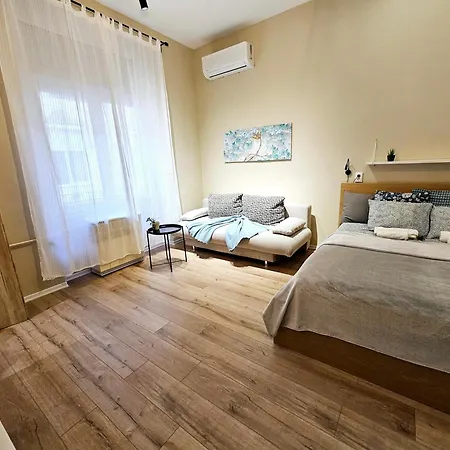 Apartment Petibo - Kazinczy 10., A/c, Location Downtown