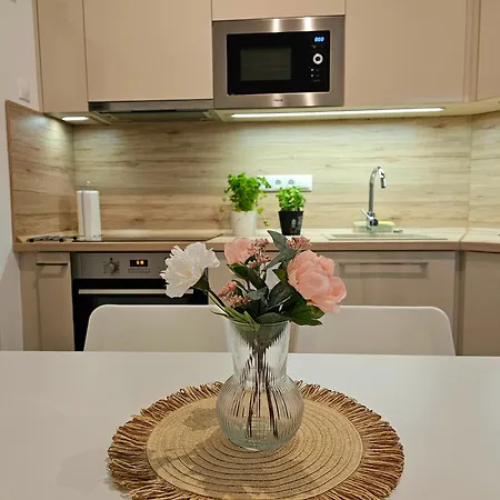 Petibo - Kazinczy 10., A/c, Location Downtown *