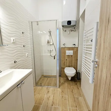 Petibo - Kazinczy 10., A/c, Location Downtown Lägenhet *