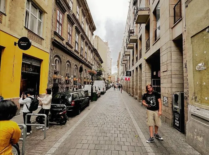 Lägenhet Petibo - Kazinczy 10., A/c, Location Downtown Budapest