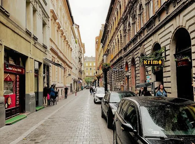 Lägenhet Petibo - Kazinczy 10., A/c, Location Downtown *
