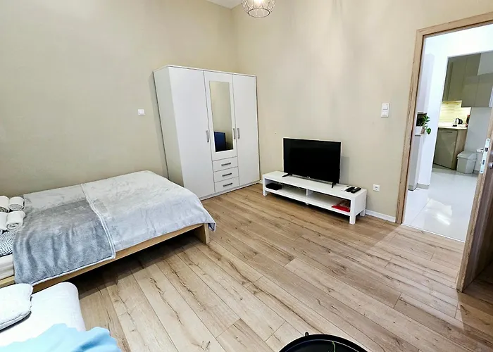 Petibo - Kazinczy 10., A/c, Location Downtown Lägenhet Budapest